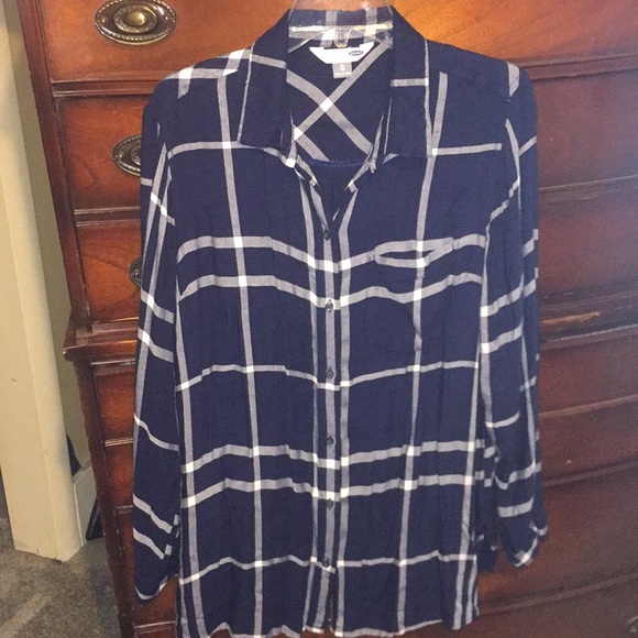 Old Navy Tops - Old Navy xlrg shirt